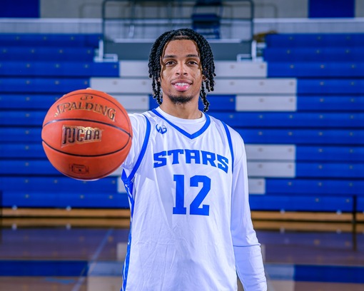 DeAire Lee in Stars #12 jersey